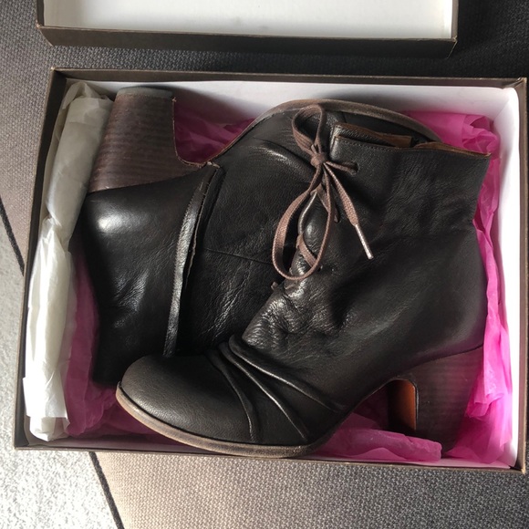 Chie Mihara Leather Booties - Picture 2 of 11